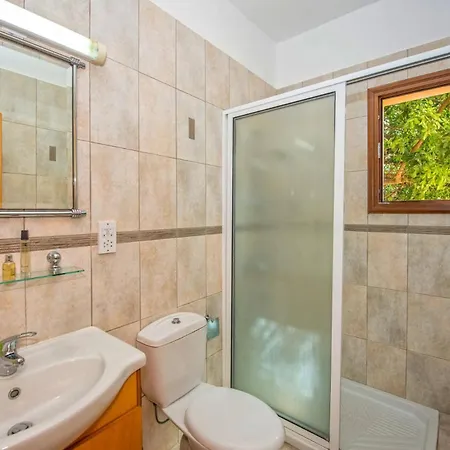 빌라 Andriana By *